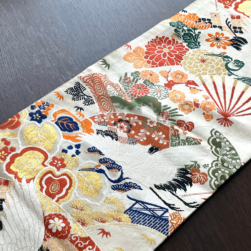 金銀糸入り つづれ帯 テーブルセンター 3d6ee59942648f0fb3110eae1ba2b5