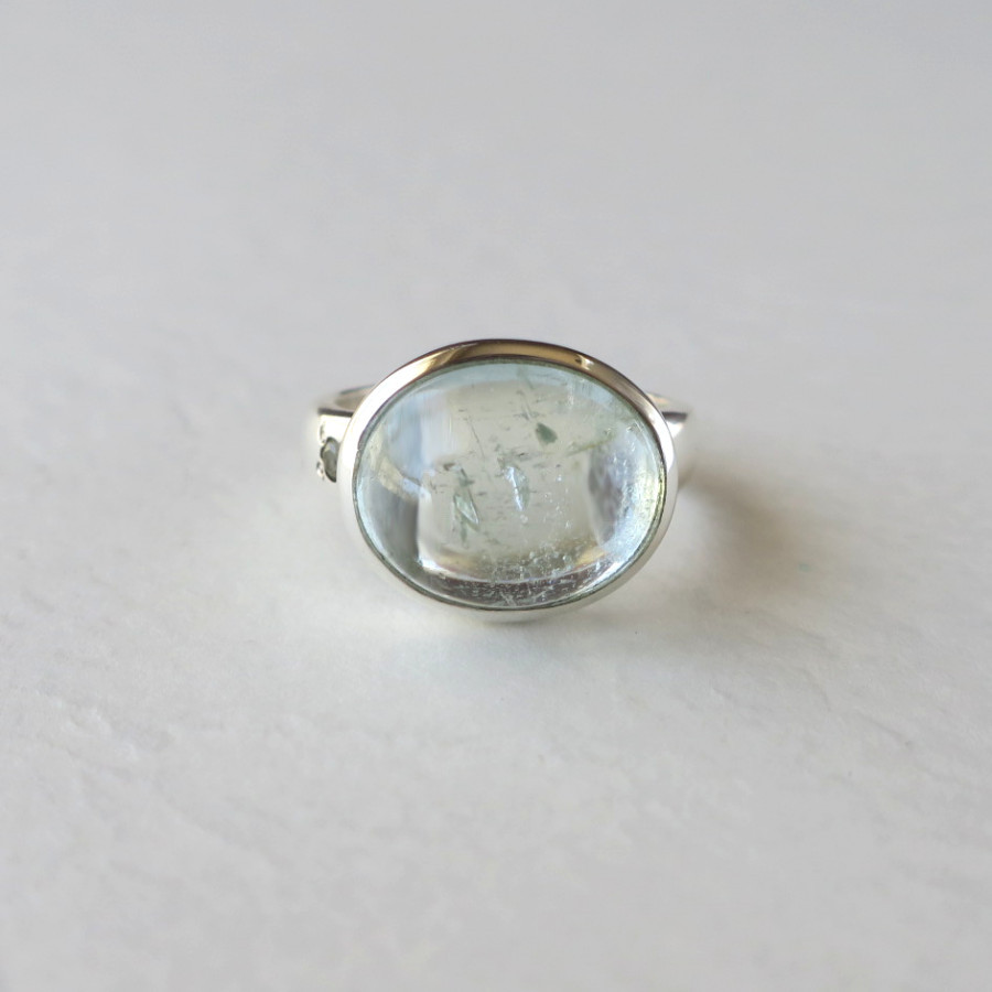 アクアマリン リング フリーサイズ 【3月誕生石】 鏡面 覆輪留め 指輪｜天然石ジュエリー × 春の誕生石2025