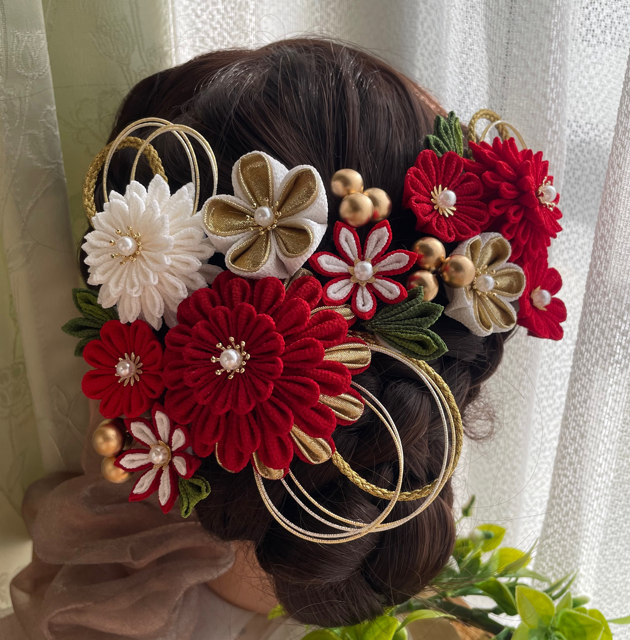 つまみ細工髪飾り　成人式　卒業式　髪飾り