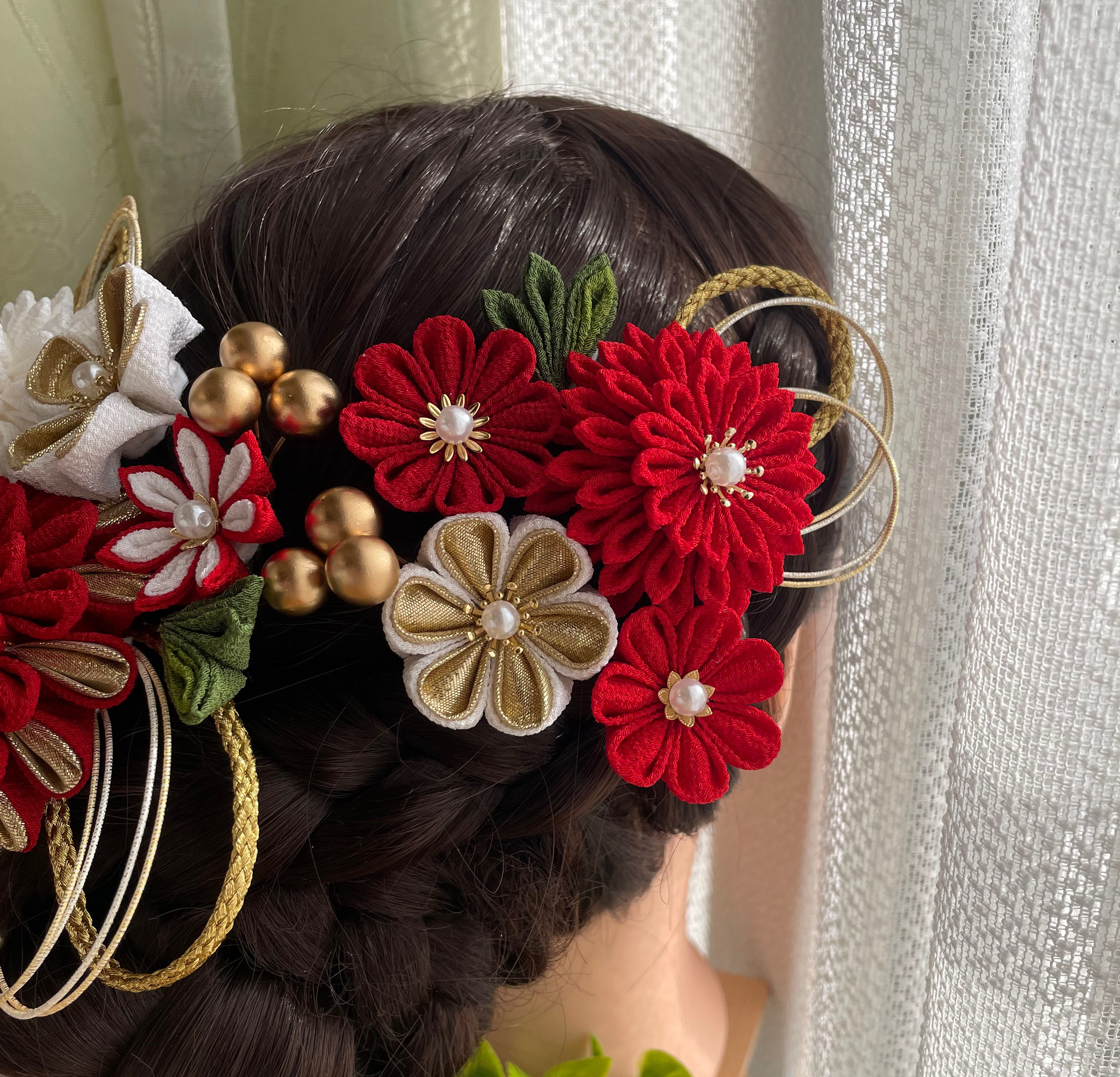 つまみ細工髪飾り　成人式　卒業式　髪飾り