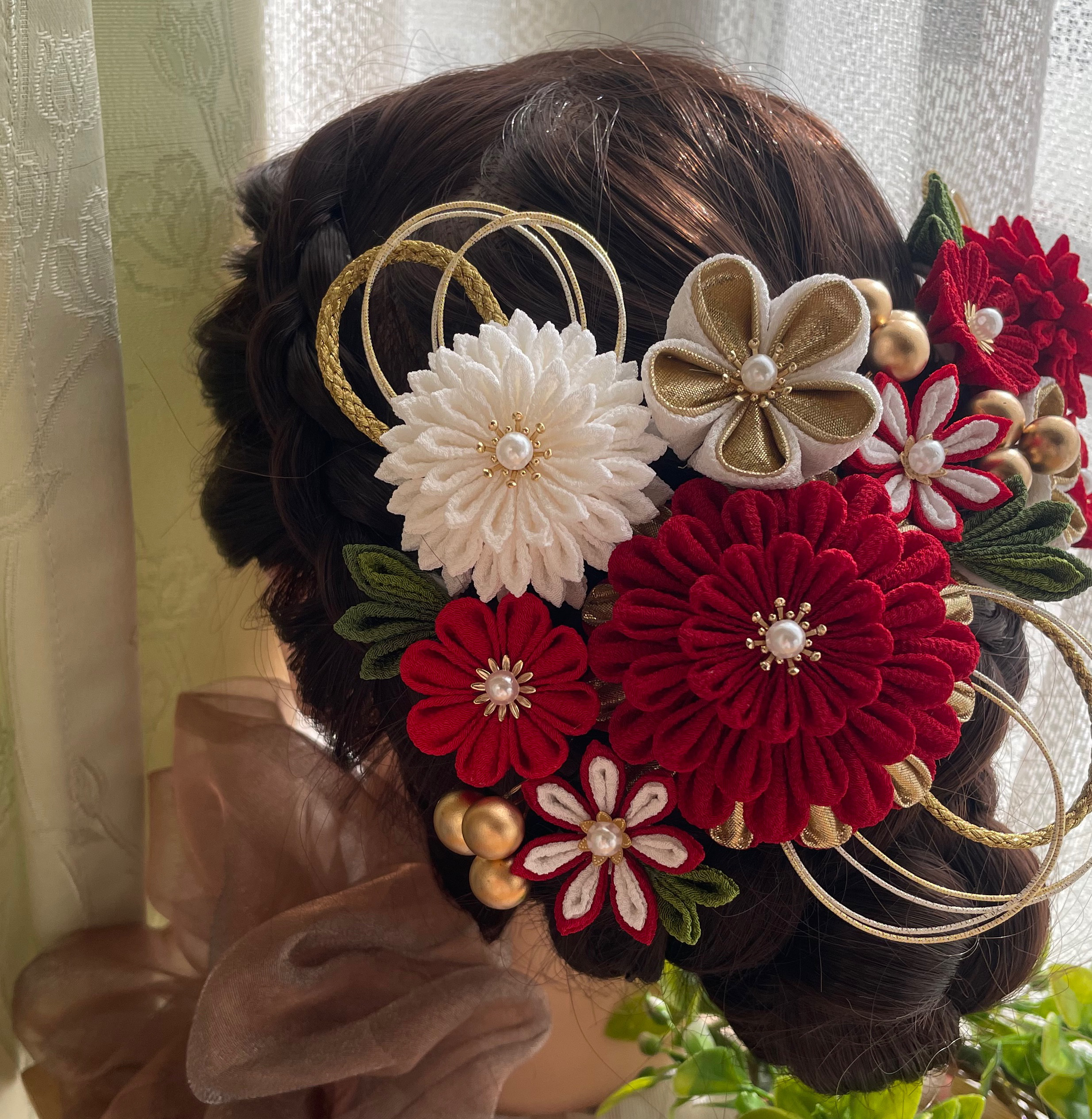 つまみ細工髪飾り　成人式　卒業式　髪飾り