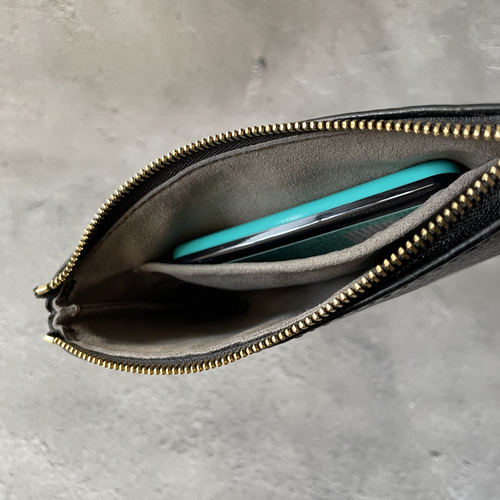 レザーポーチ Mサイズ ブラック NEBRASKA /ネブラスカ 本革 裏地付