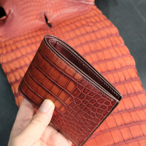 ワニ革使用2つ折り財布 手縫い商品 二つ折り財布 TOKYO BESPOKE