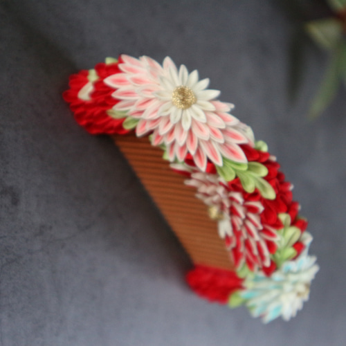 つまみ細工 花櫛 紅菊 七五三 十三参り 成人式 前櫛 コーム