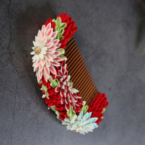 つまみ細工 花櫛 紅菊 七五三 十三参り 成人式 前櫛 コーム