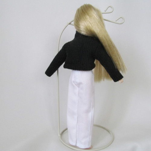 リカちゃんのお洋服＊ニット＊タートルネック＊黒＊ハンドメイド