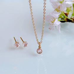 《4月誕生石》桜色 モルガナイト ネックレス ピアス イヤリング セット 金属アレルギー 誕生日 クリスマス 母の日 2枚目の画像
