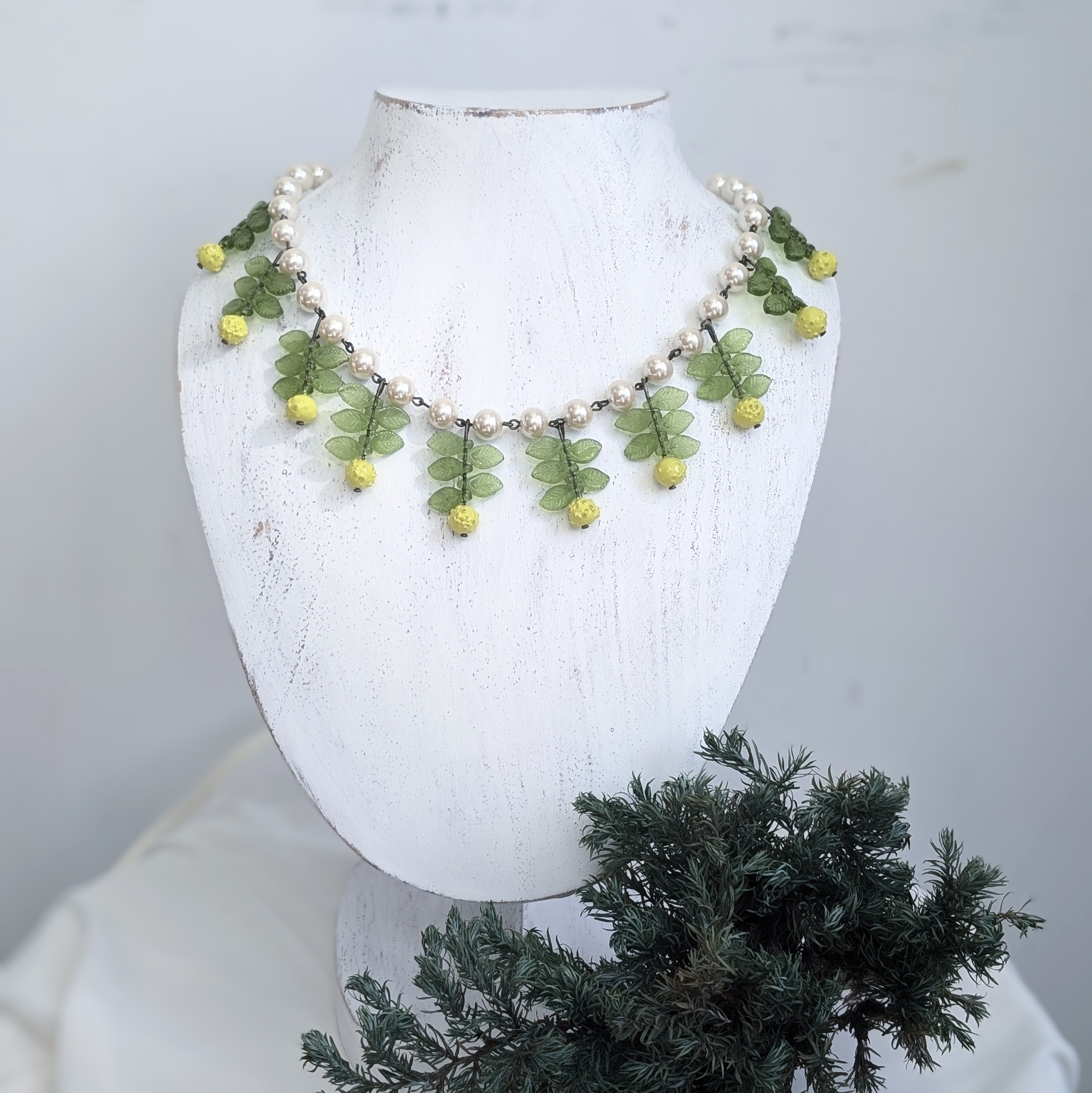 ミモザの小径 ｜ 静かな時間に咲く、詩のようなパールネックレス
