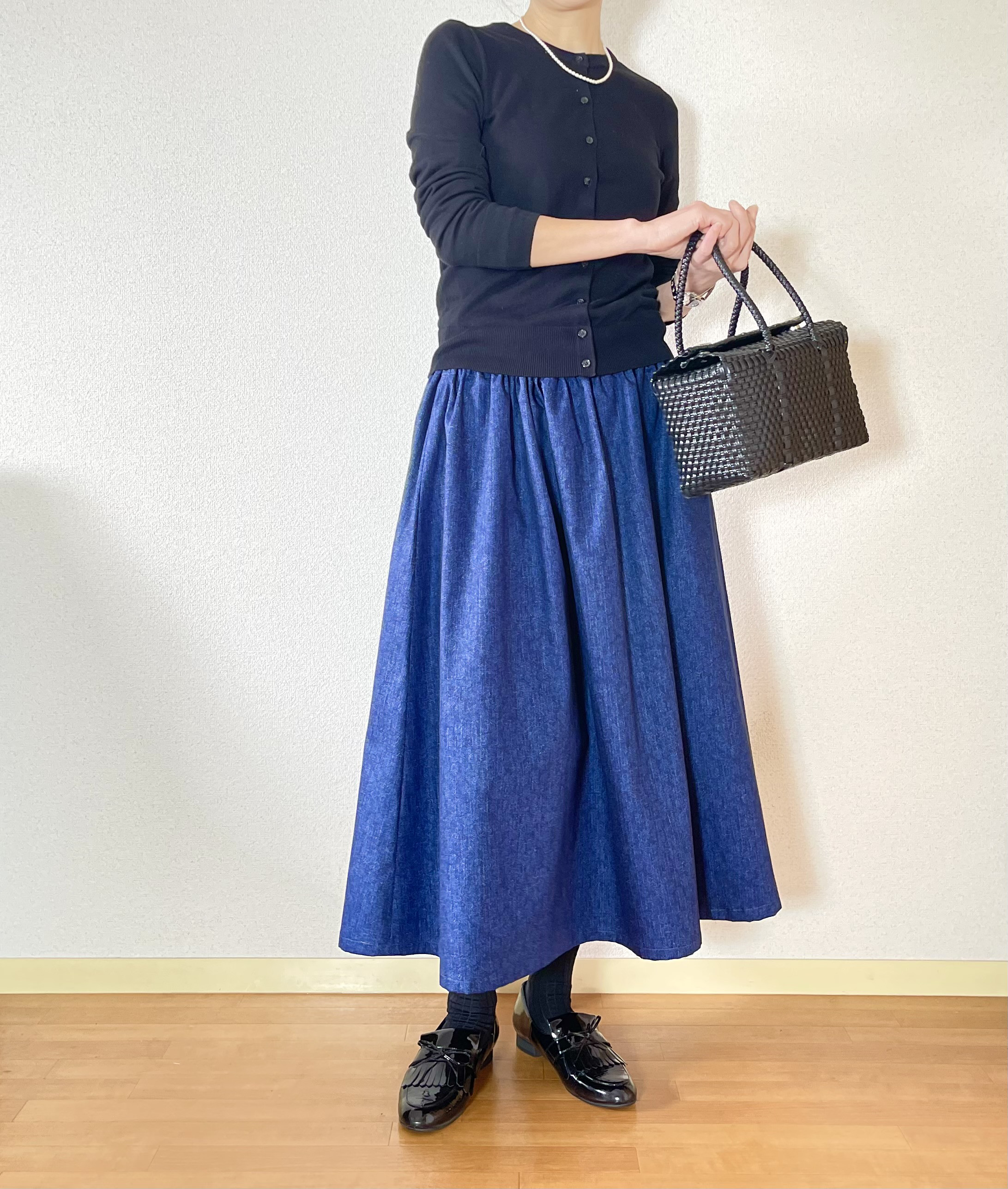 通年OK ベーシックデニム　ギャザースカート　濃い青　ウエスト変更可
