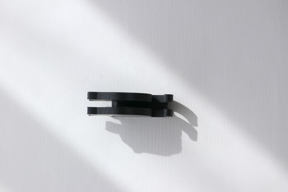 メモスタンド　カードスタンド　毛繕いする猫シルエット　マットコールグレー 4枚目の画像