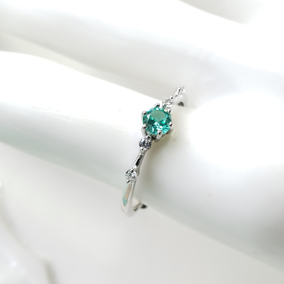 奇跡の輝き☆彡　パライバトルマリン 人工宝石  ライト　ソリティア アンティークリング　S925　フリーサイズ 12枚目の画像