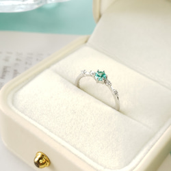 奇跡の輝き☆彡　パライバトルマリン 人工宝石  ライト　ソリティア アンティークリング　S925　フリーサイズ 4枚目の画像