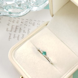 奇跡の輝き☆彡　パライバトルマリン 人工宝石  ライト　ソリティア アンティークリング　S925　フリーサイズ 5枚目の画像