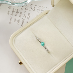 奇跡の輝き☆彡　パライバトルマリン 人工宝石  ライト　ソリティア アンティークリング　S925　フリーサイズ 2枚目の画像