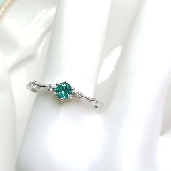 奇跡の輝き☆彡　パライバトルマリン 人工宝石  ライト　ソリティア アンティークリング　S925　フリーサイズ 11枚目の画像