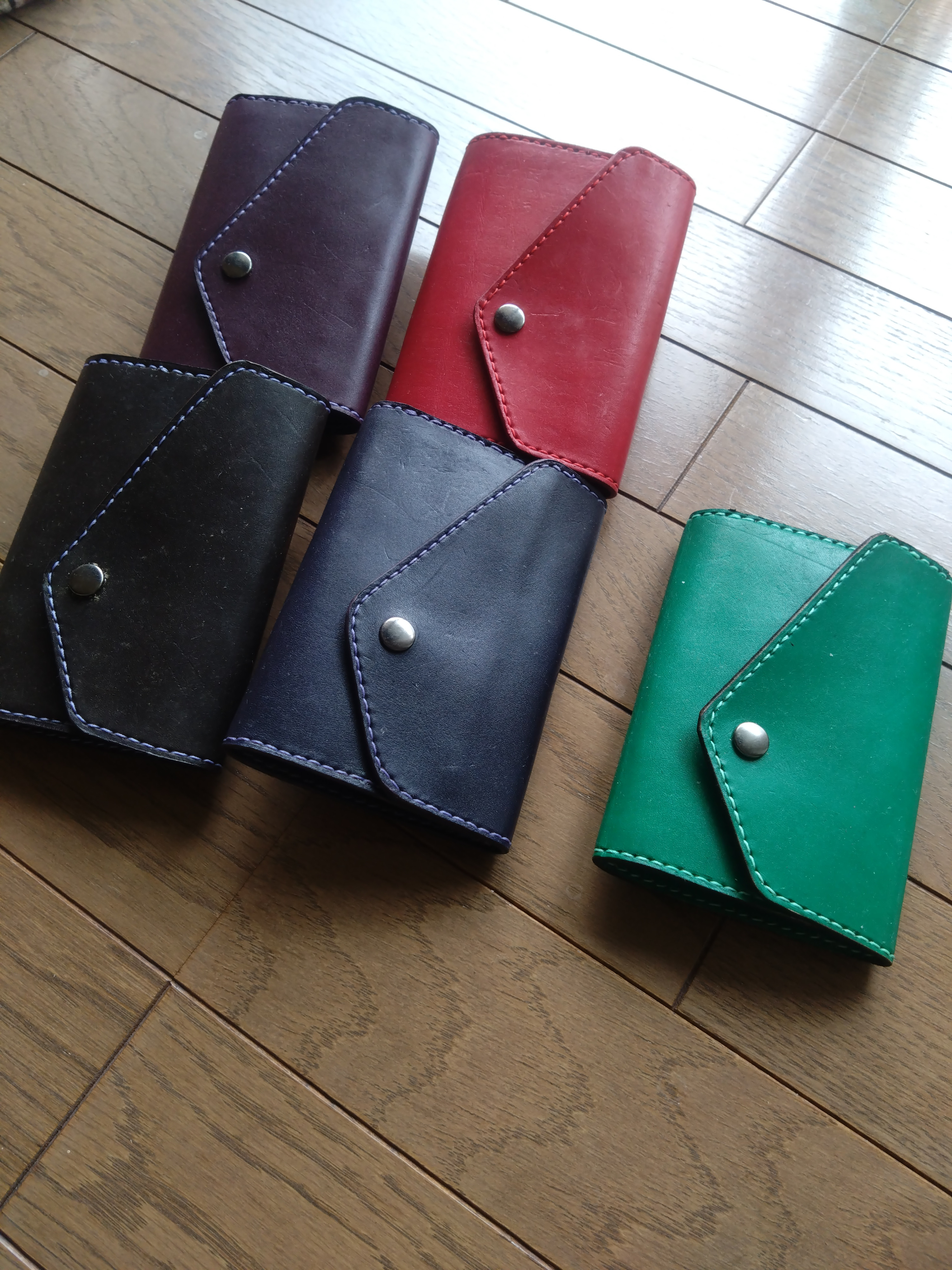 ミディアム三つ折り財布 手染め