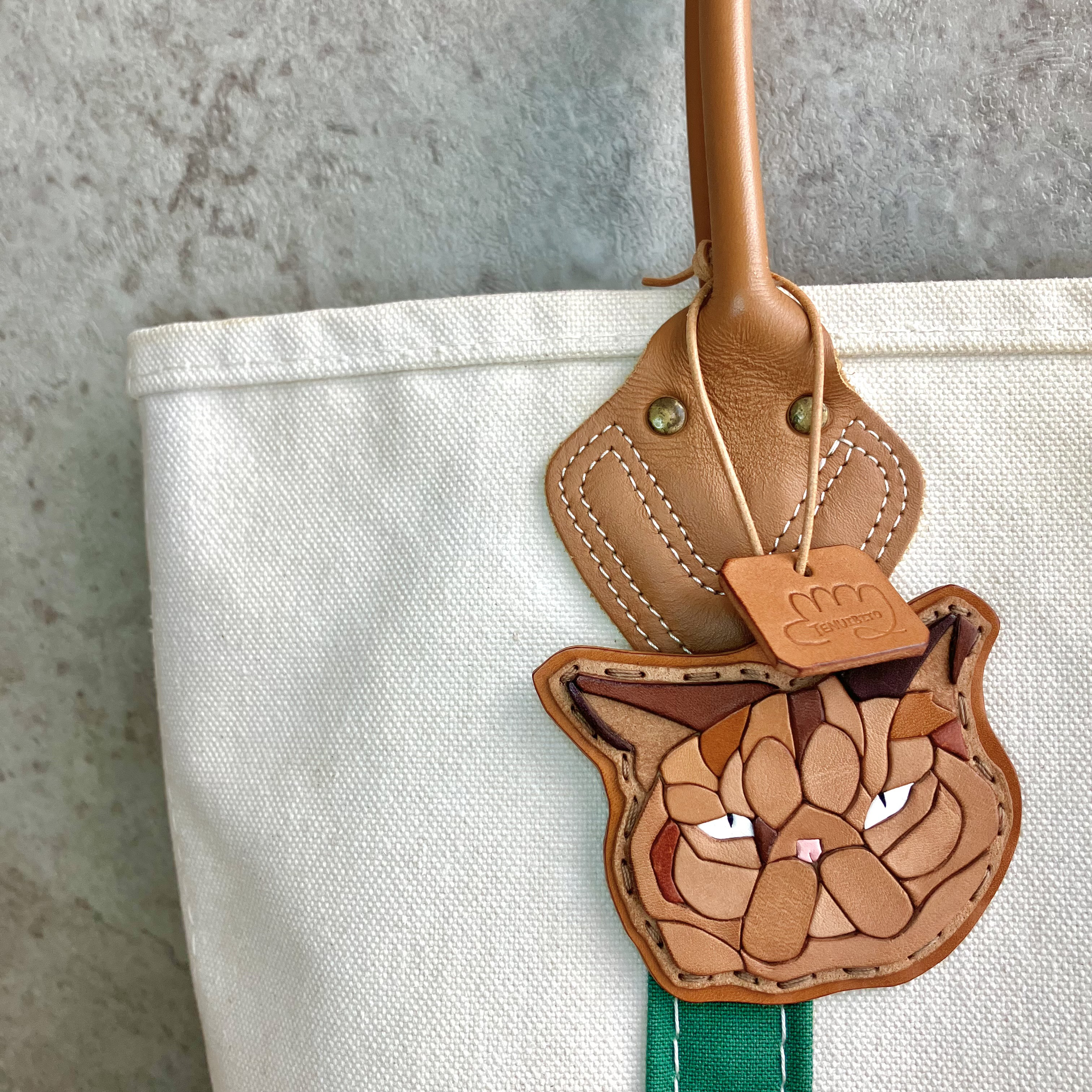 ■送料無料■ レザーバッグチャーム / Cat