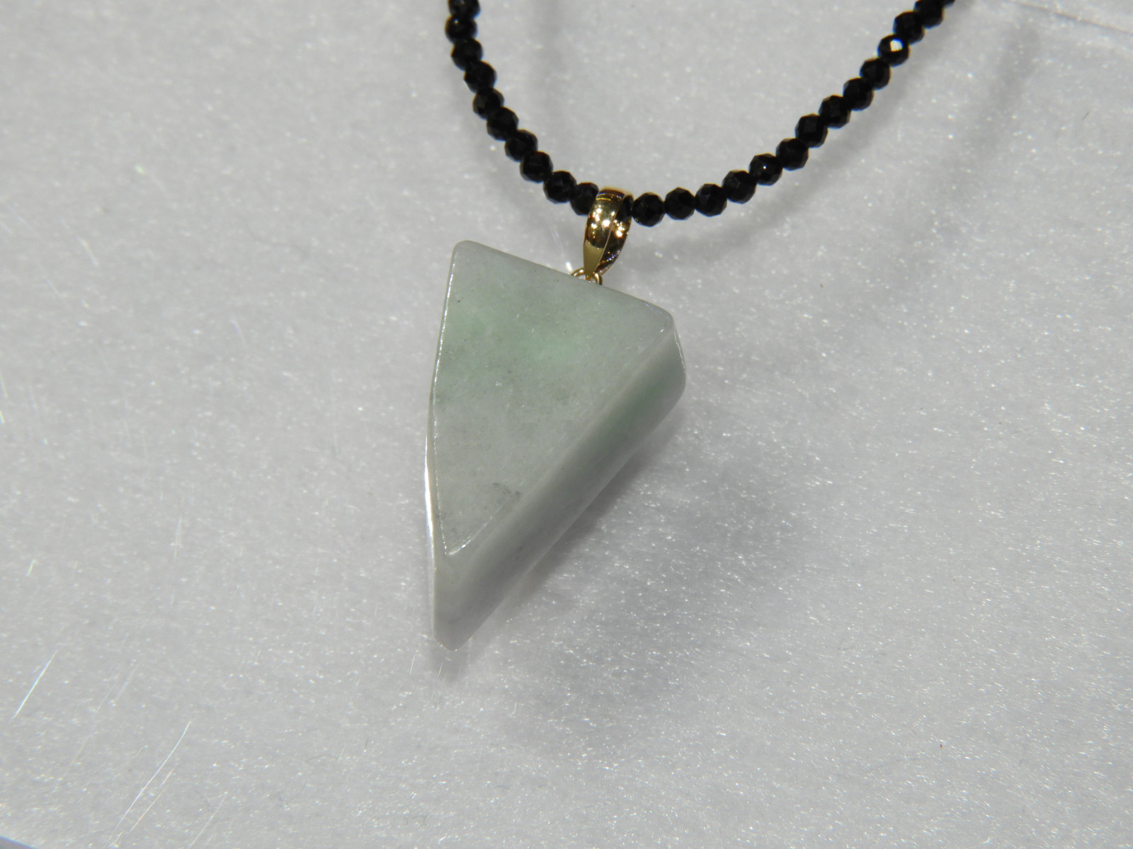 純国産！ナチュラルジェイド！糸魚川ヒスイ１８Ｋペンダントトップ！メイドイン＆フロムジャパン　天然石１３５