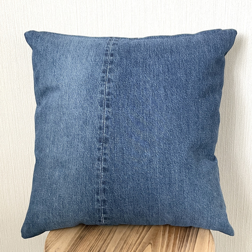 sold!ハンドメイド☆Levi'sデニムリメイククッションカバー デニムリメイク クッションカバー パッチワーク ハンドメイド d