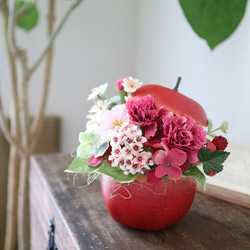 ホットピンクと赤のリース アーティフィシャルフラワー アートフラワー