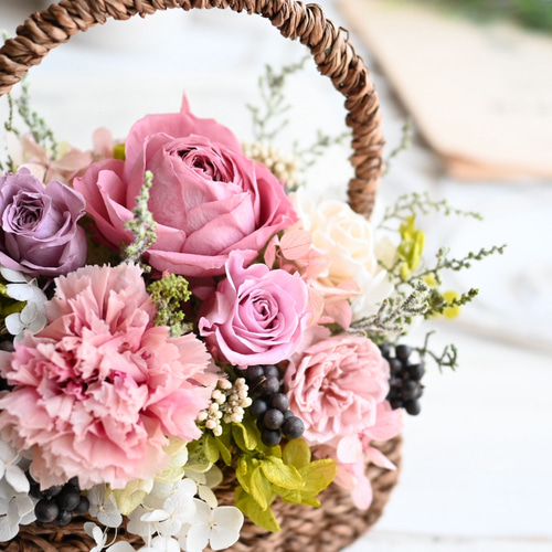 翌日発送】母の日＊彩りの華バスケット＊あふれる花籠アレンジメント