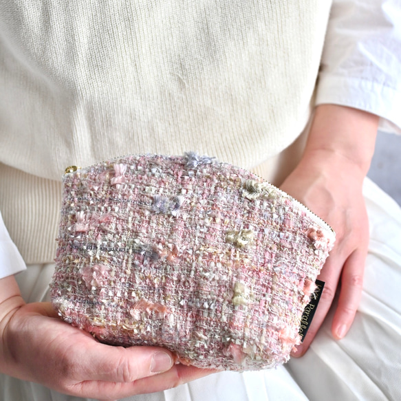 尾州ファンシーツイードのラウンドポーチ 3枚目の画像