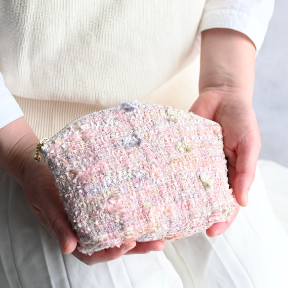 尾州ファンシーツイードのラウンドポーチ 4枚目の画像