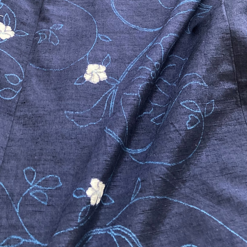 最終価格、八の⑧　着物リメイク　紬のワンピース、ジャンパースカート 着物リメイク つむぎのジャンパースカート 紺線描の花