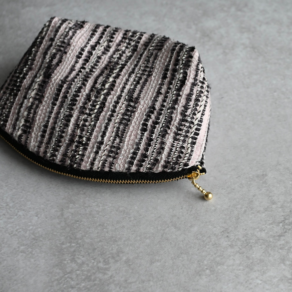 尾州ストライプツイードのラウンドポーチ 4枚目の画像