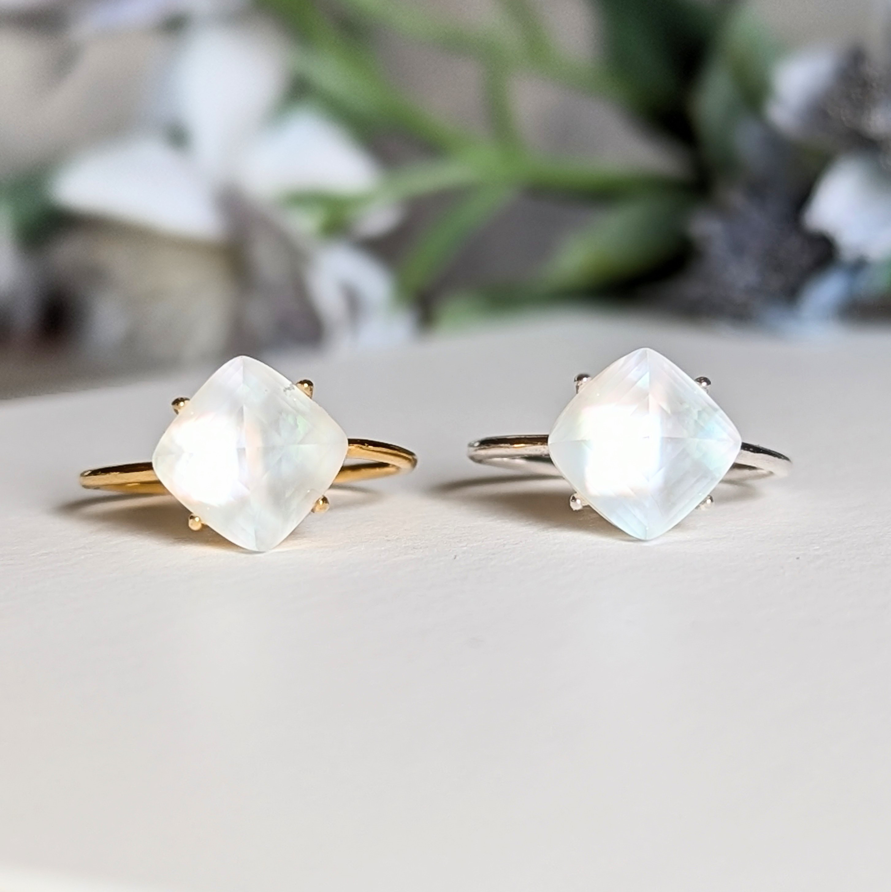 ホワイトムーンストーンAAAリングSV925 18K サージカルステンレスフリーサイズ