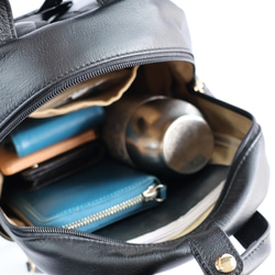 4０％offセール中　　コロンと可愛いミニリュック 。山羊革　黒 9枚目の画像