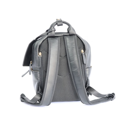 4０％offセール中　　コロンと可愛いミニリュック 。山羊革　黒 2枚目の画像