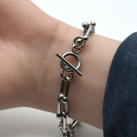ハードウェア定番U字ブレスレット マンテル留め具 金属アレルギー対応サージカルステンレス メンズアクセ 7枚目の画像