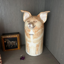 【オーダーメイド】送料無料 似顔絵やお名前入り ペット骨壷 【骨壺収納型】うちの子・犬・猫 陶器製 5枚目の画像