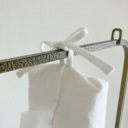 リボンで結べるリネンのティッシュカバー（ホワイト） 4枚目の画像