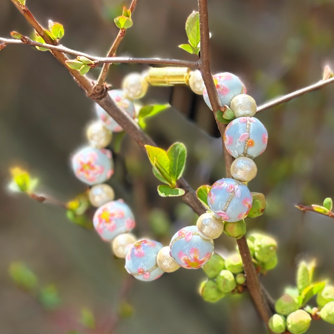 雨の日も晴れの日も...満開桜ブレスレット/ピンク/水色/ホワイト/ゴールド/コットンパール/マグレットで脱着スムーズ