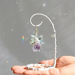 ずっと眺めていたいオーロラカラー　手のひらサイズ置き型サンキャッチャー　気軽に飾れる　卓上　ひんやり　ギフト 3枚目の画像