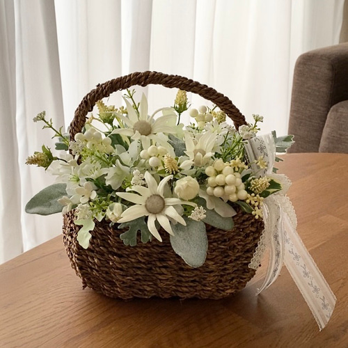 フランネルフラワーの小花いっぱいフラワーバスケット アートフラワー