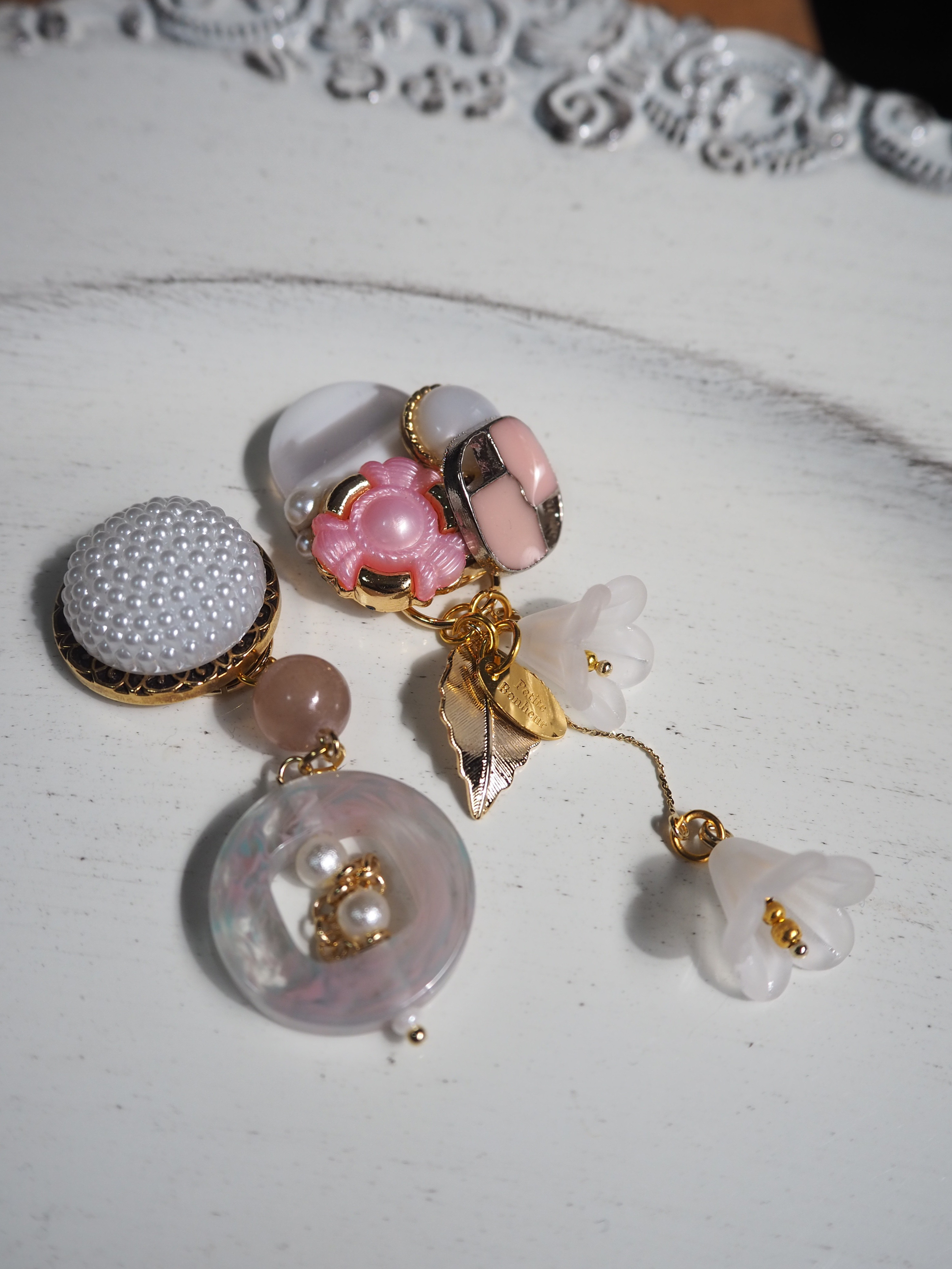 ボタンアクセサリー/イヤリング/希望のサクラ