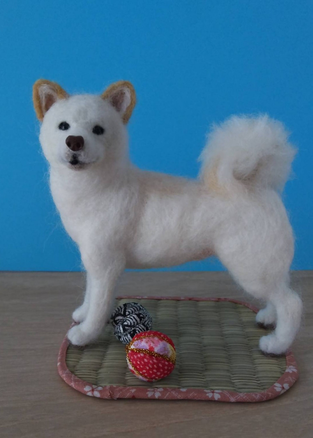 羊毛フェルト　柴犬  白柴さんと鞠