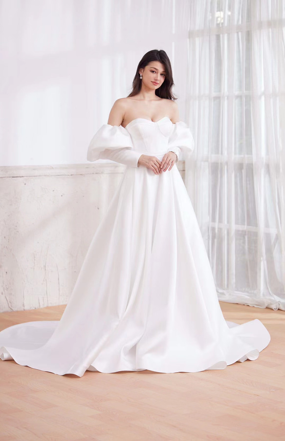 高級サテンウエディングドレス ショートトレーン ハートカット くるみ