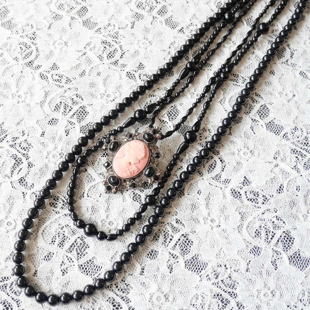 カメオ ブローチ ブラック ボール 3連 ネックレス