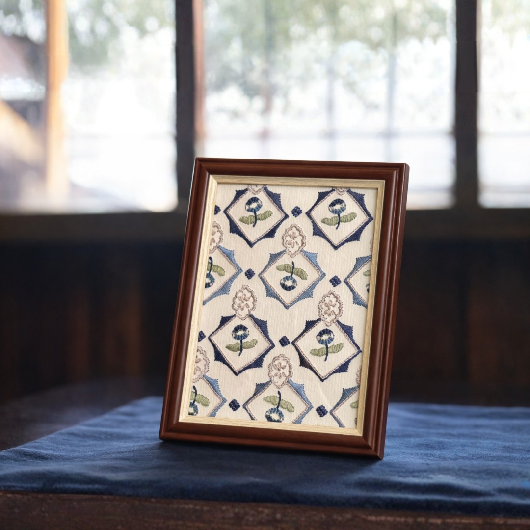 -お家をカフェ空間に︎- 青バラ切手(2L版サイズ)【紙刺繍】 4,050円