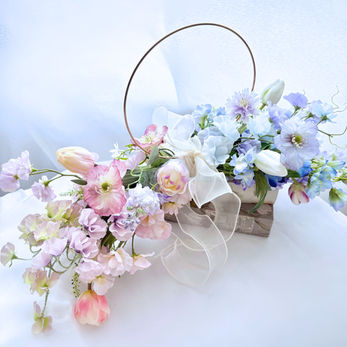 インテリアにも◎【ブートニア込】淡色ふわふわフープブーケ アーティ