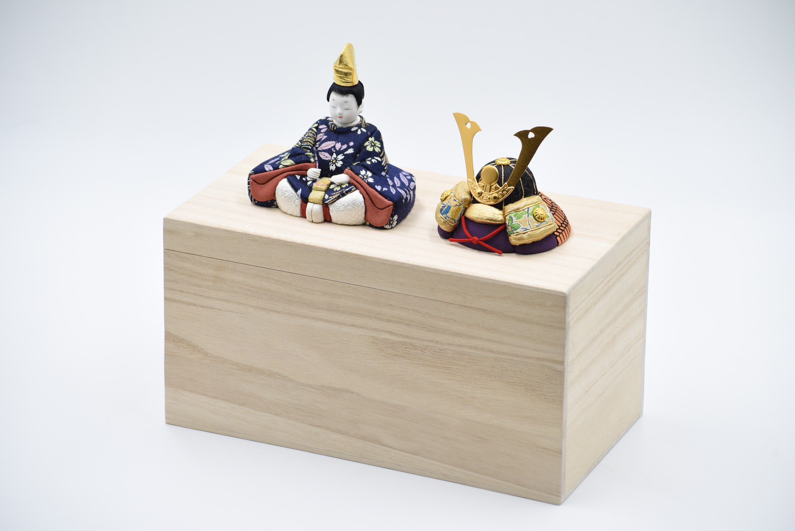 新作　五月人形【喜雲】兜付き