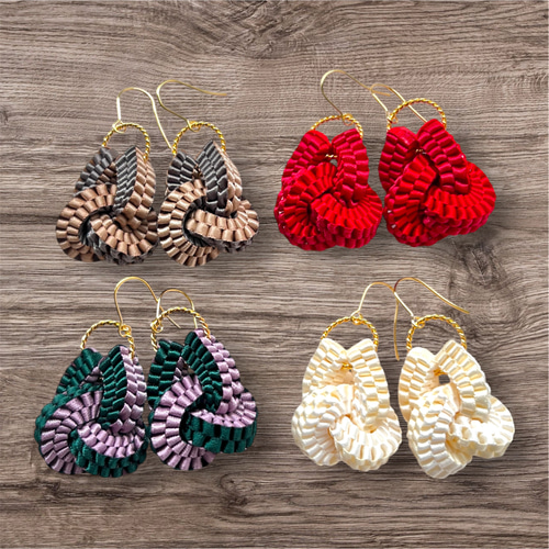 リボンでできたつながるピアス/イヤリング変更可/ミントグリーン