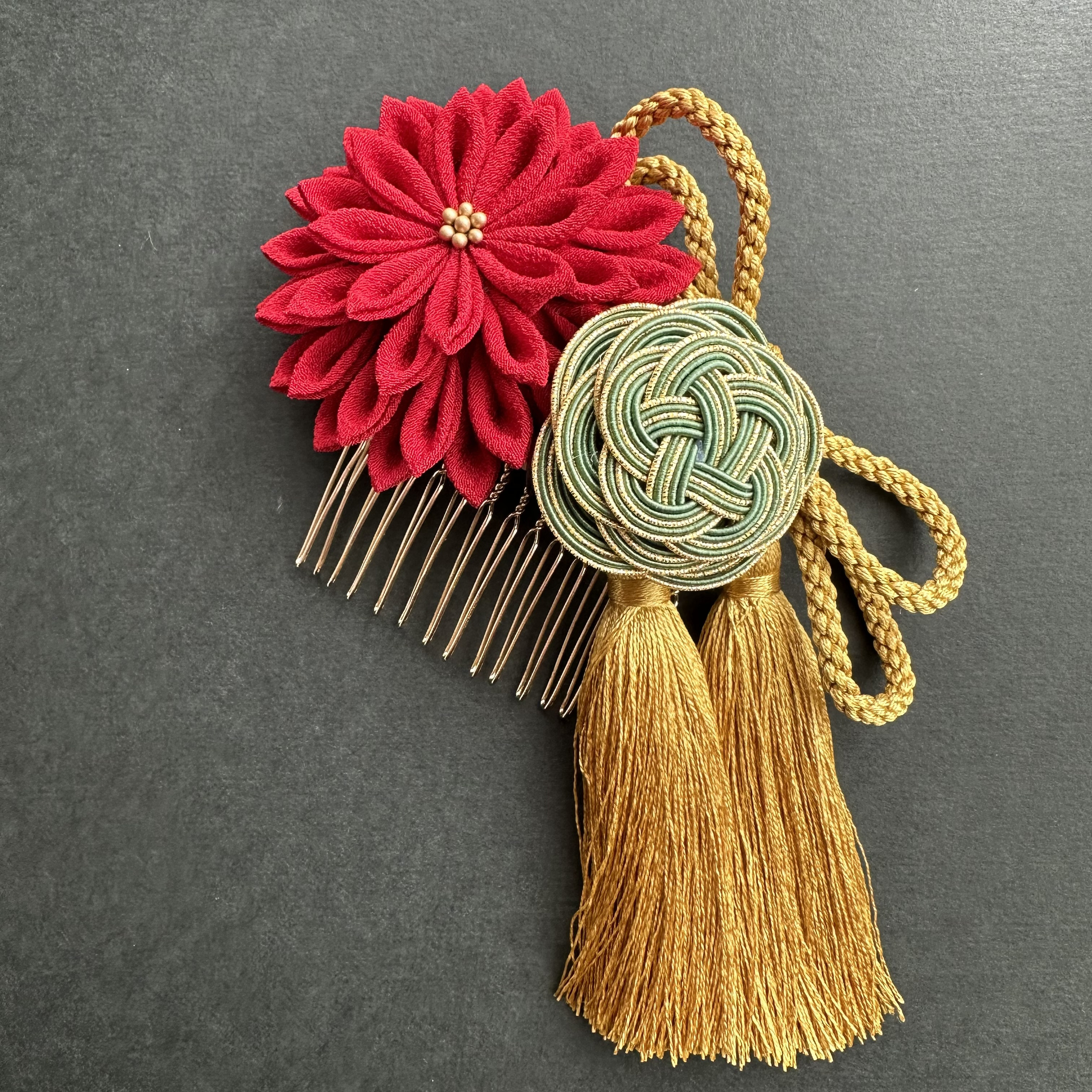 ✳︎えんじダリア×タッセル×水引✳︎