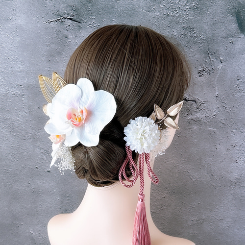 和装髪飾り　胡蝶蘭髪飾り成人式髪飾り卒業式袴着物振袖結婚式ヘッドドレス ヘッドドレス 和装 成人式 髪飾り ウェディング 胡蝶蘭 造花 袴