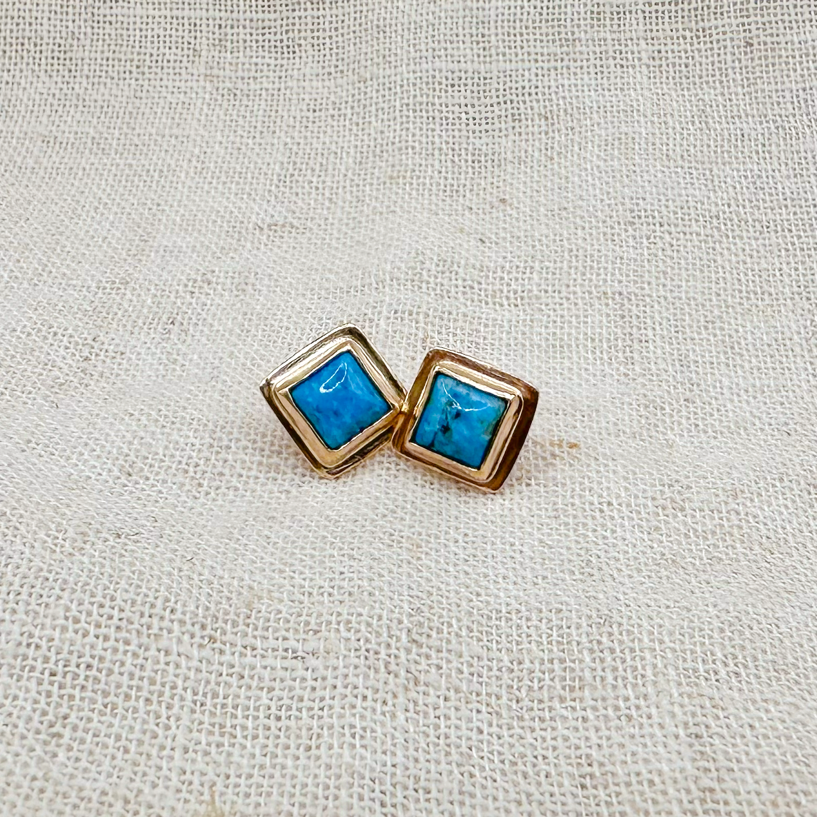 四角型 ターコイズ 14金ゴールドフィルド スタッドピアス