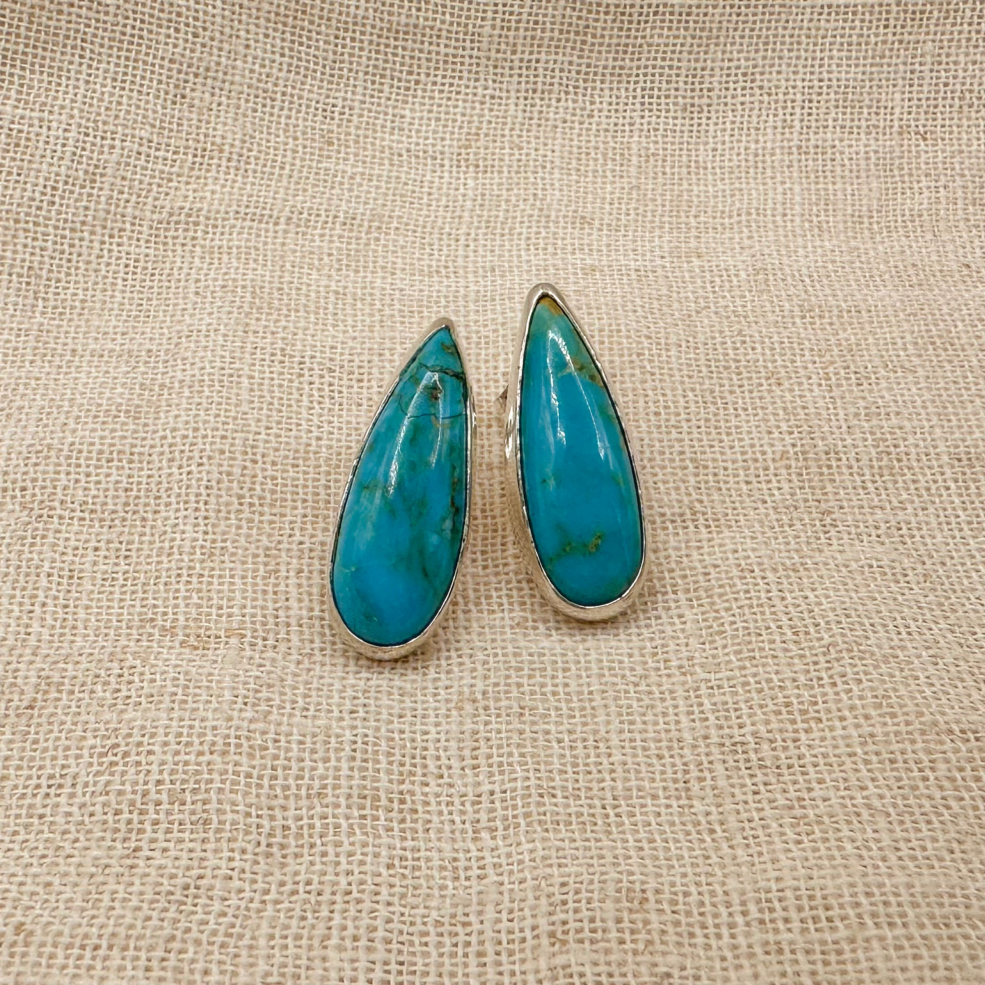 しずく型 ターコイズ 925 スターリングシルバー スタッドピアス